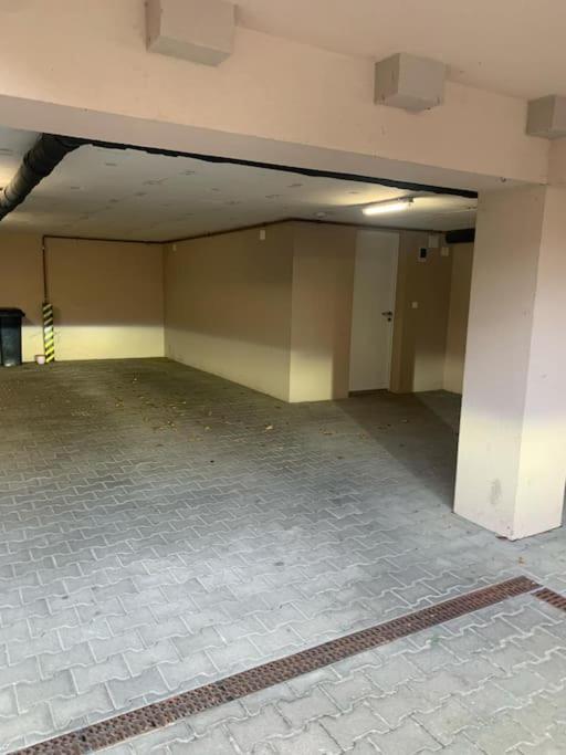M18 - Csak Egy Lepes A Toertenelmi Belvaros - Free Parking Pécs Exteriör bild